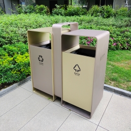 重庆公园垃圾桶